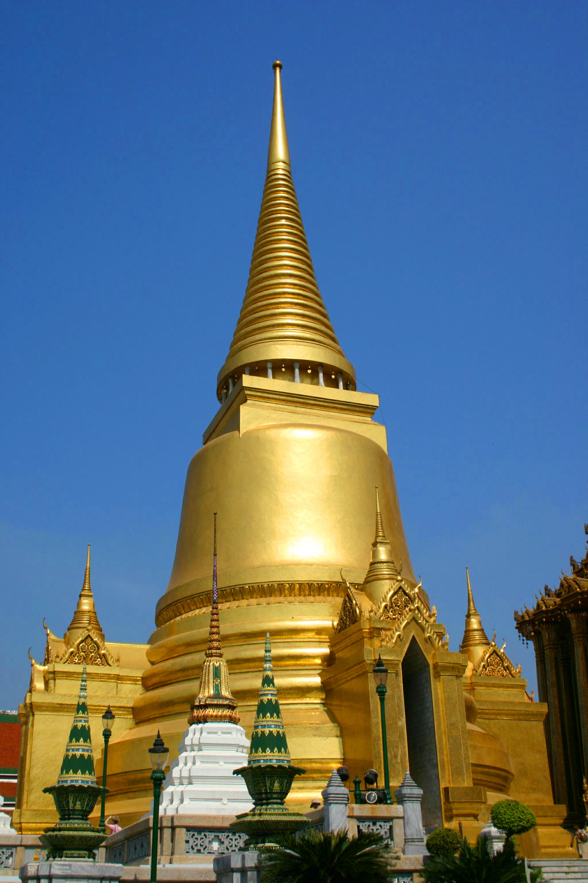 Phra Si Ratana Chedi